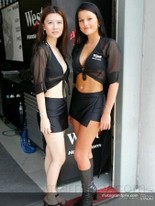 Paddock-Girls_035.jpg