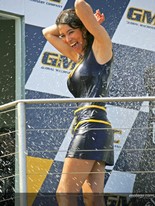 Paddock-Girls-1_040.jpg