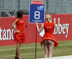 Paddock_girls-3_021.jpg