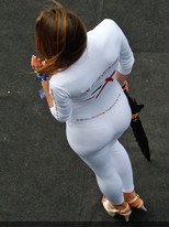 Paddock-girls-7_05.jpg