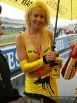 Paddock-girls-7_74.jpg