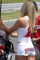 Paddock-girls-7_93.jpg